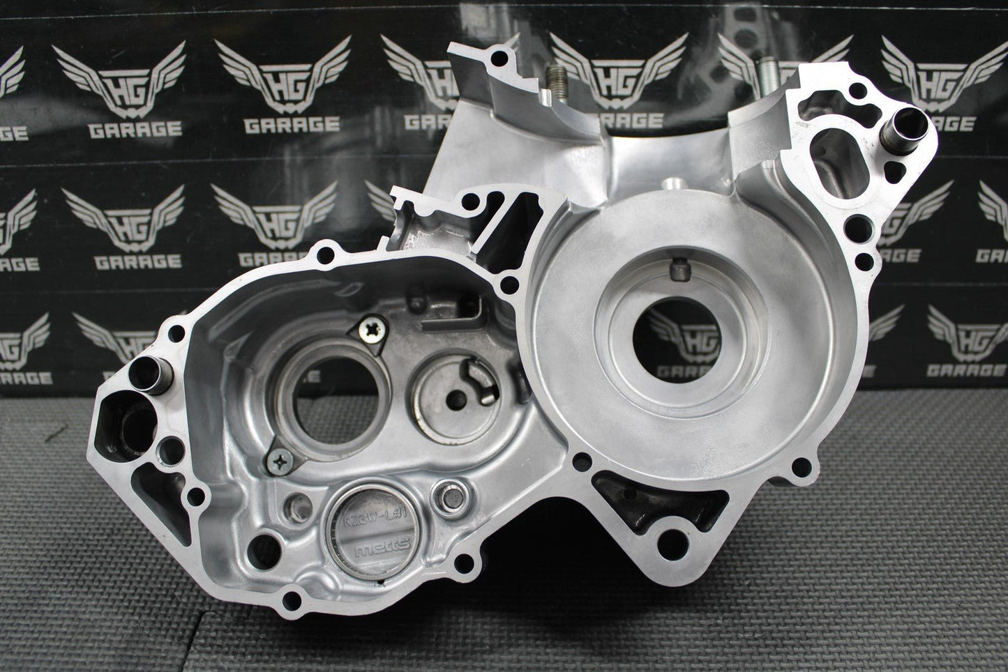 2003 HONDA CR250R OEM LEFT ENGINE CRANKCASE CRANK CASE BLOCK 04922 - KZ3 - L31 NICE! - hggarage