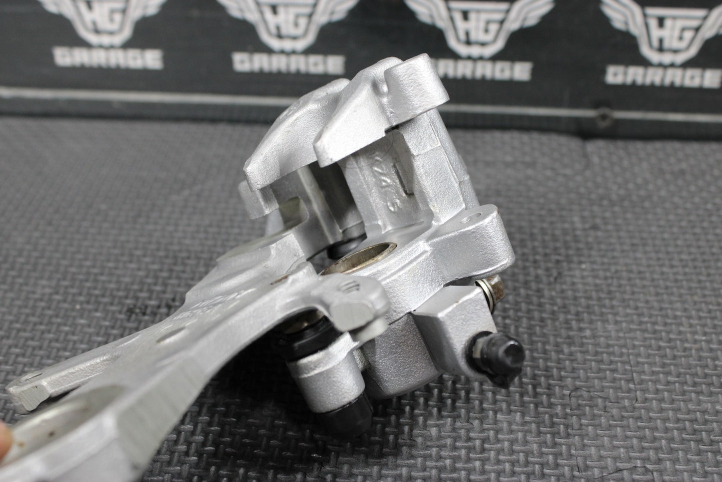 2018 HONDA CRF250R 18 - 22 OEM NISSIN REAR BACK BRAKE CALIPER 43150 - MKE - A01 - hggarage