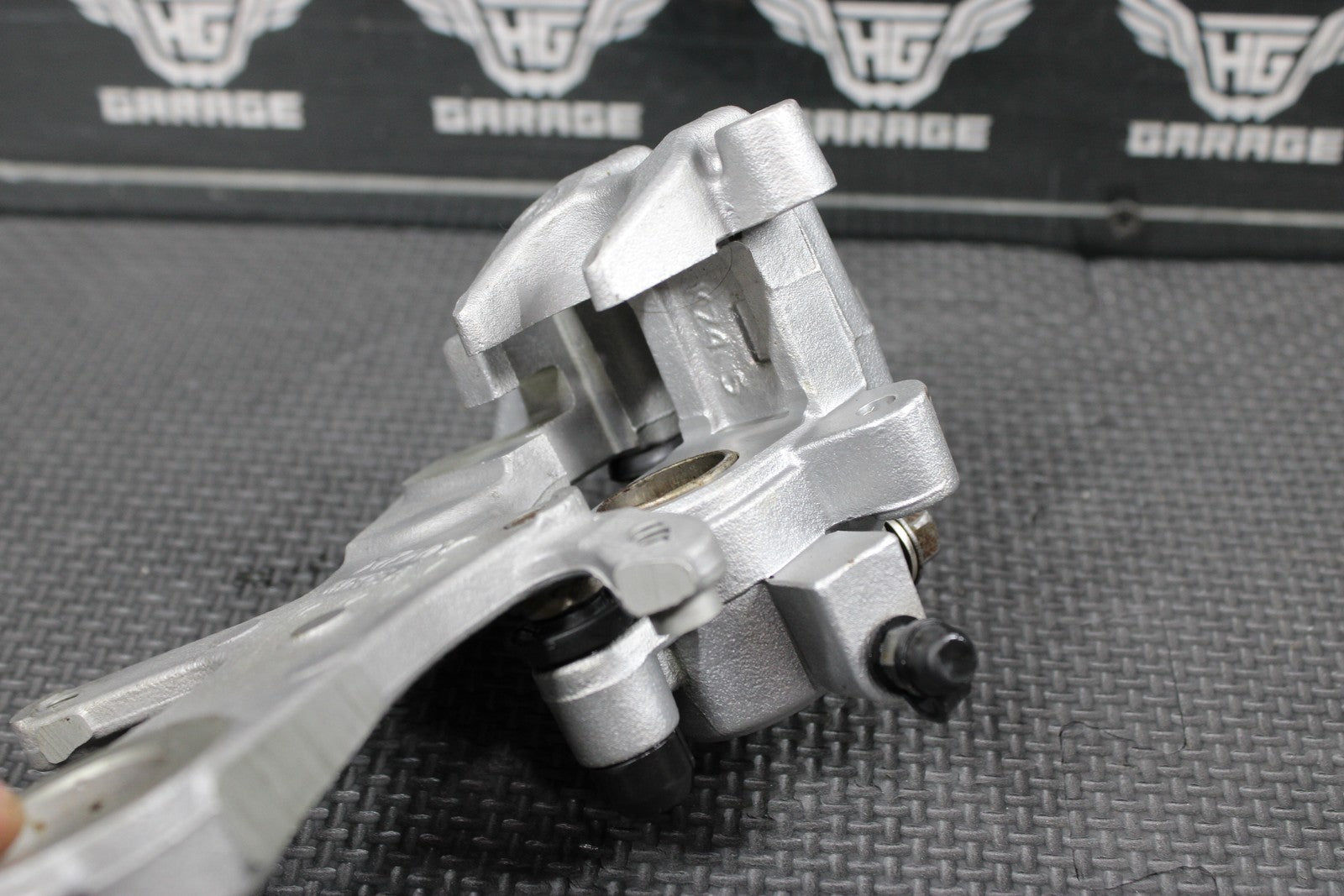 2018 HONDA CRF250R 18 - 22 OEM NISSIN REAR BACK BRAKE CALIPER 43150 - MKE - A01 - hggarage