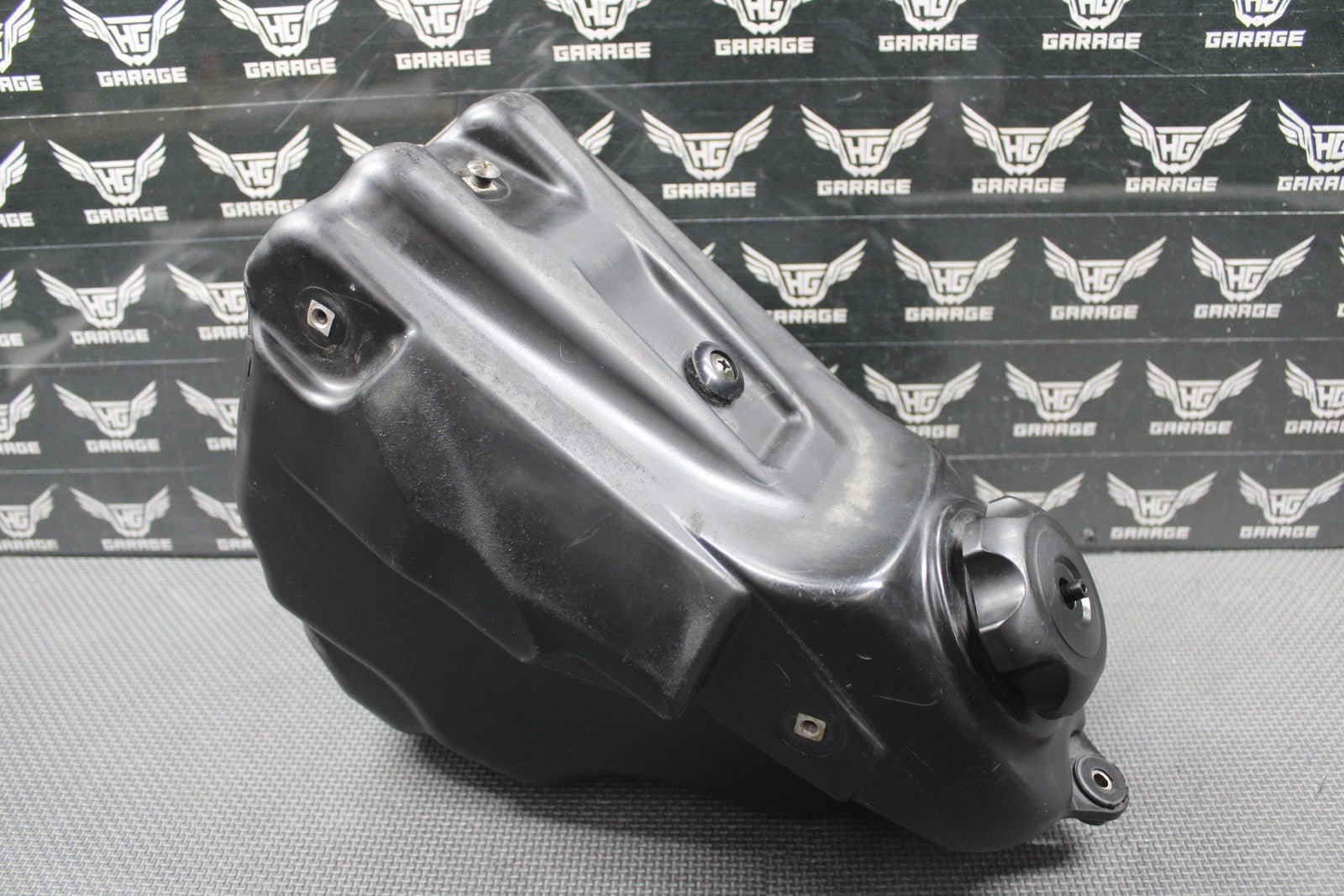 2007 05 - 08 KAWASAKI KX250F OEM GAS FUEL TANK CELL PETROL RESERVOIR 51001 - 0110 - 6Z - hggarage