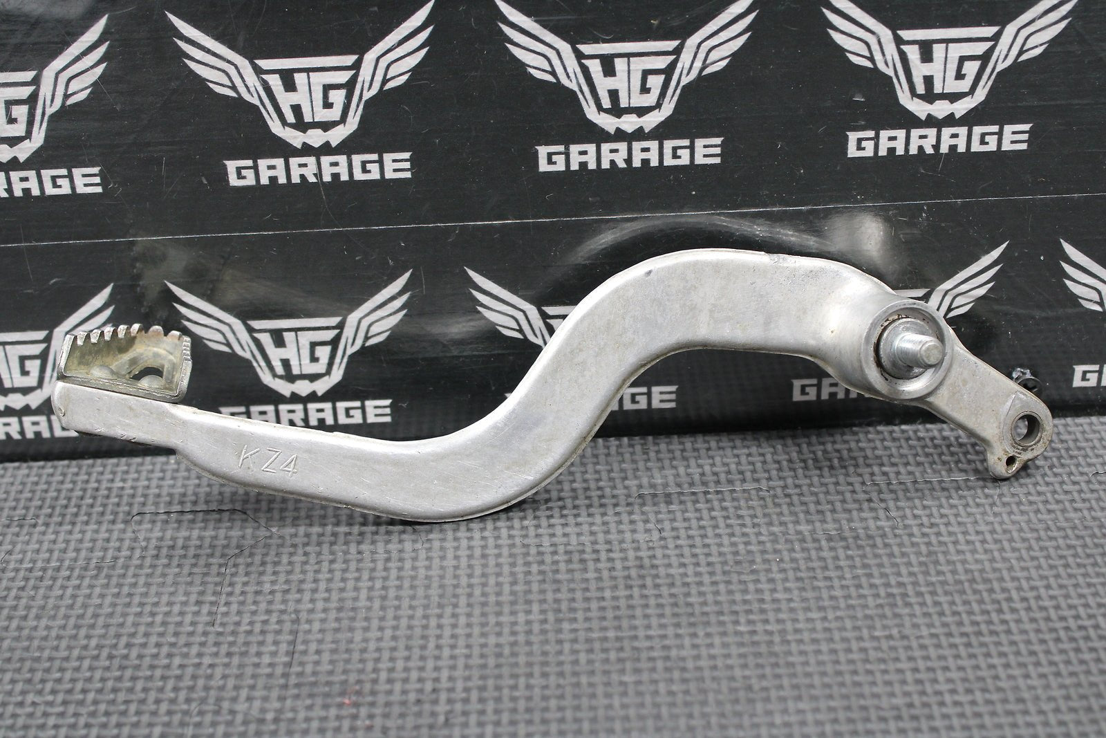 1998 1999 HONDA CR125R OEM RIGHT REAR BRAKE FOOT PEDAL LEVER 46510 - KZ4 - J00 - hggarage