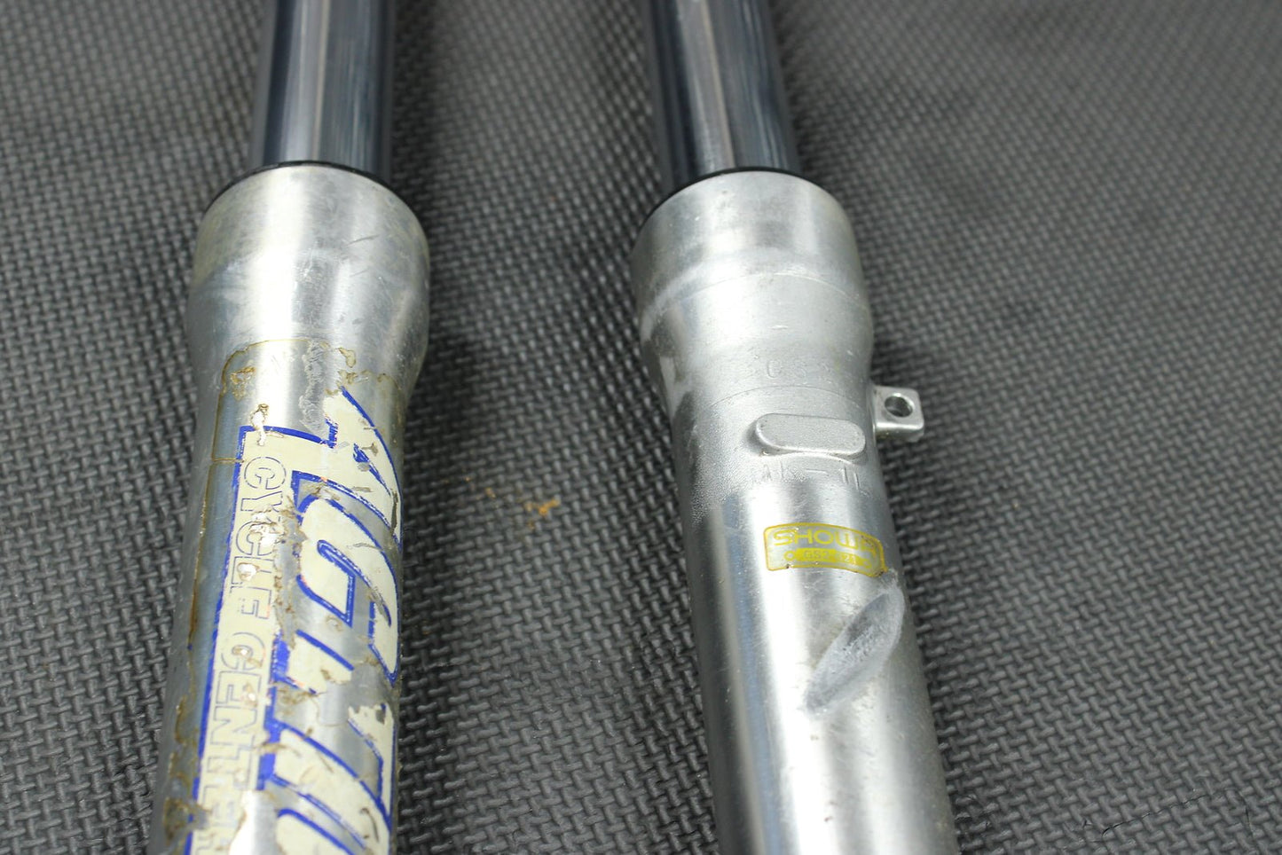 1993 HONDA CR80R OEM SHOWA RIGHT LEFT FRONT SUSPENSION FORKS SHOCKS 51400 - GS2 - 62 - hggarage