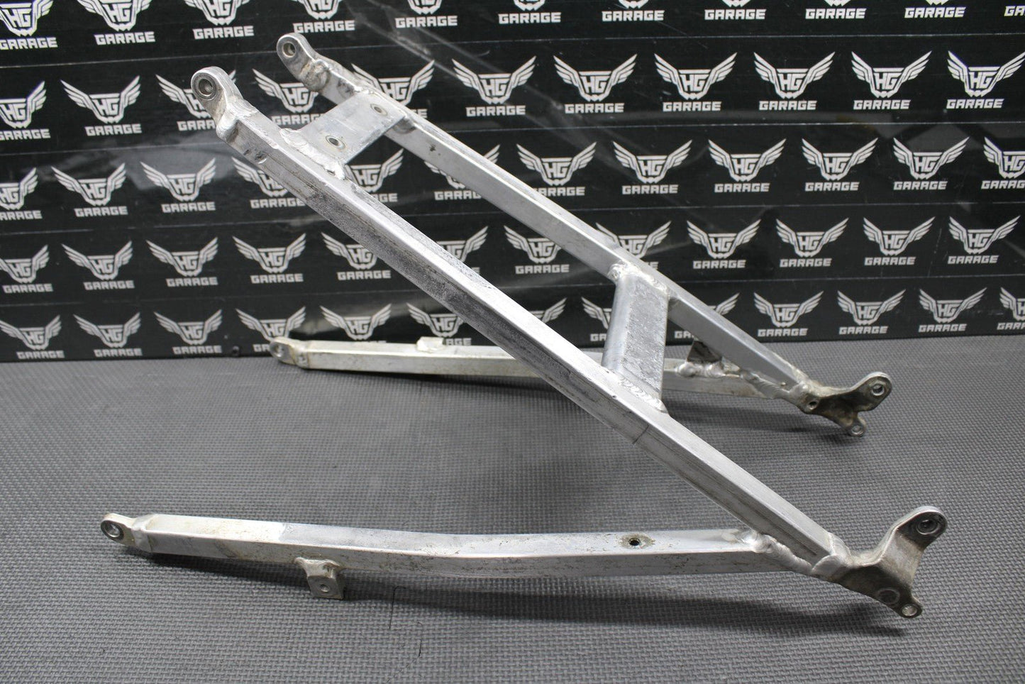 2005 HONDA CRF450R OEM REAR BACK SUB FRAME SUBFRAME SEAT RAIL 50200 - MEN - 730 - hggarage