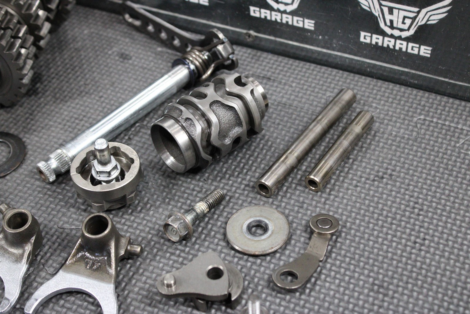 2007 HONDA CRF450R OEM ENGINE TRANSMISSION TRANNY GEARBOX SHIFT FORKS SHAFT DRUM - hggarage