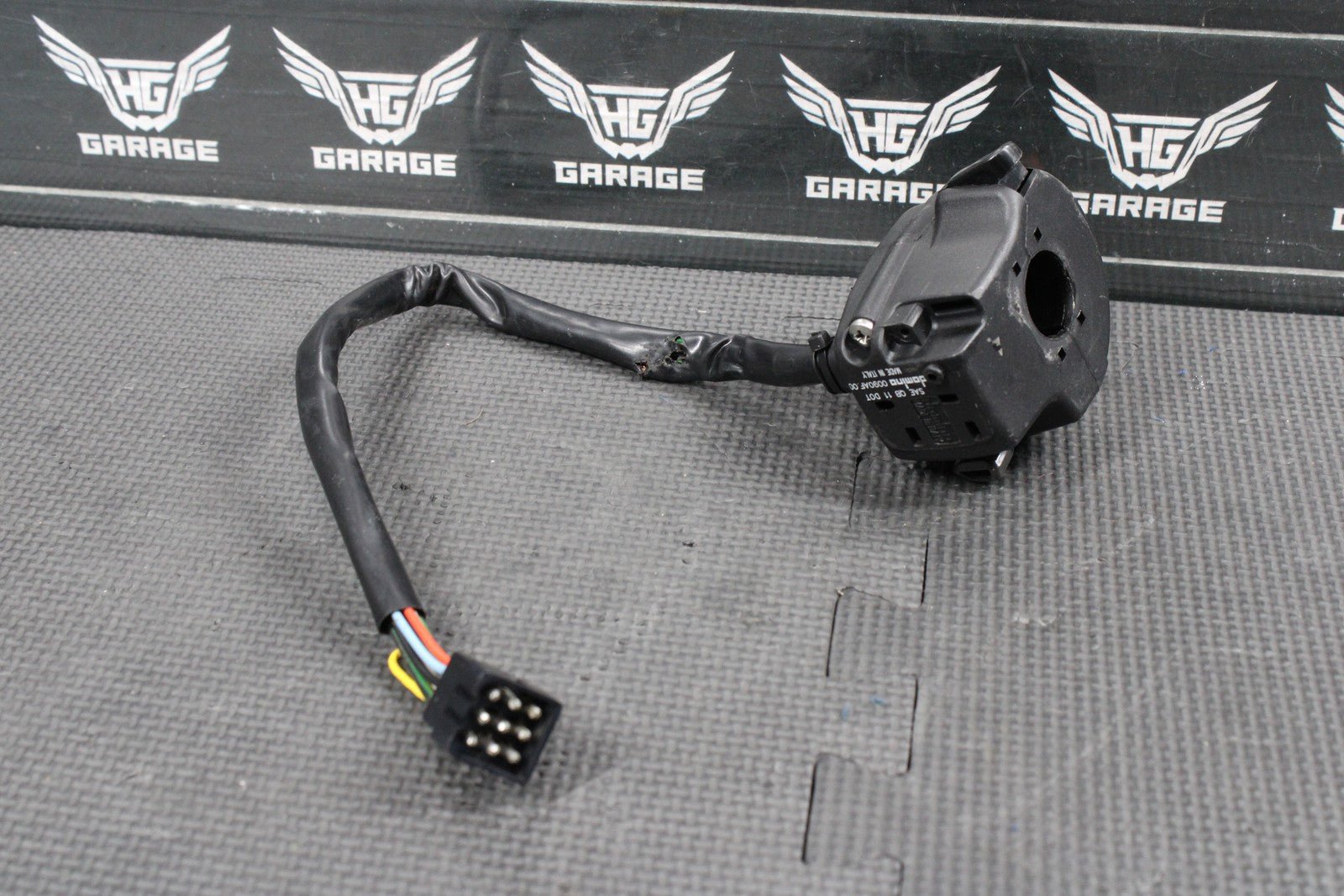 2013 HUSQVARNA TE511 OEM HANDLEBAR MULTI SWITCH HORN HIGH LOW BEAM BUTTON - hggarage