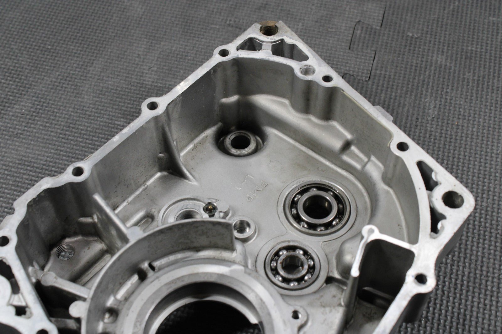 2008 KAWASAKI KLX140 OEM LEFT ENGINE CRANKCASE CRANK CASES BLOCK NEEDS REPAIR! - hggarage
