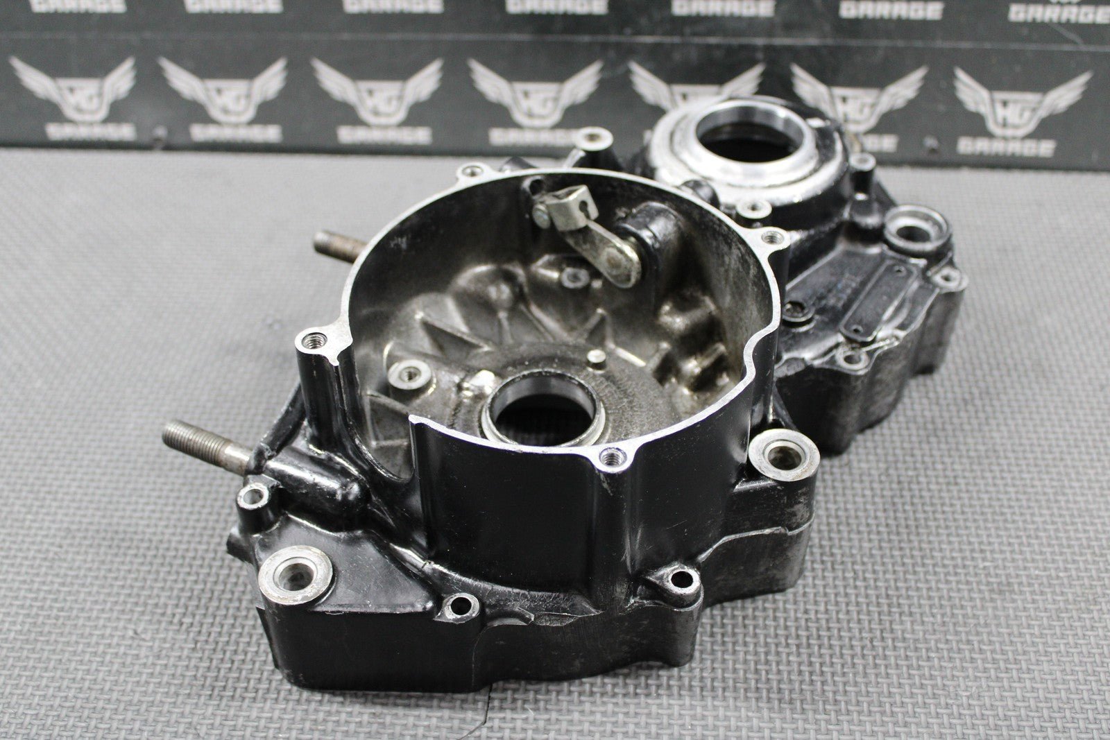 1988 HONDA CR250R OEM LEFT ENGINE MOTOR CRANKCASE CRANK CASE 112A0 - KS7 - 831 NICE! - hggarage