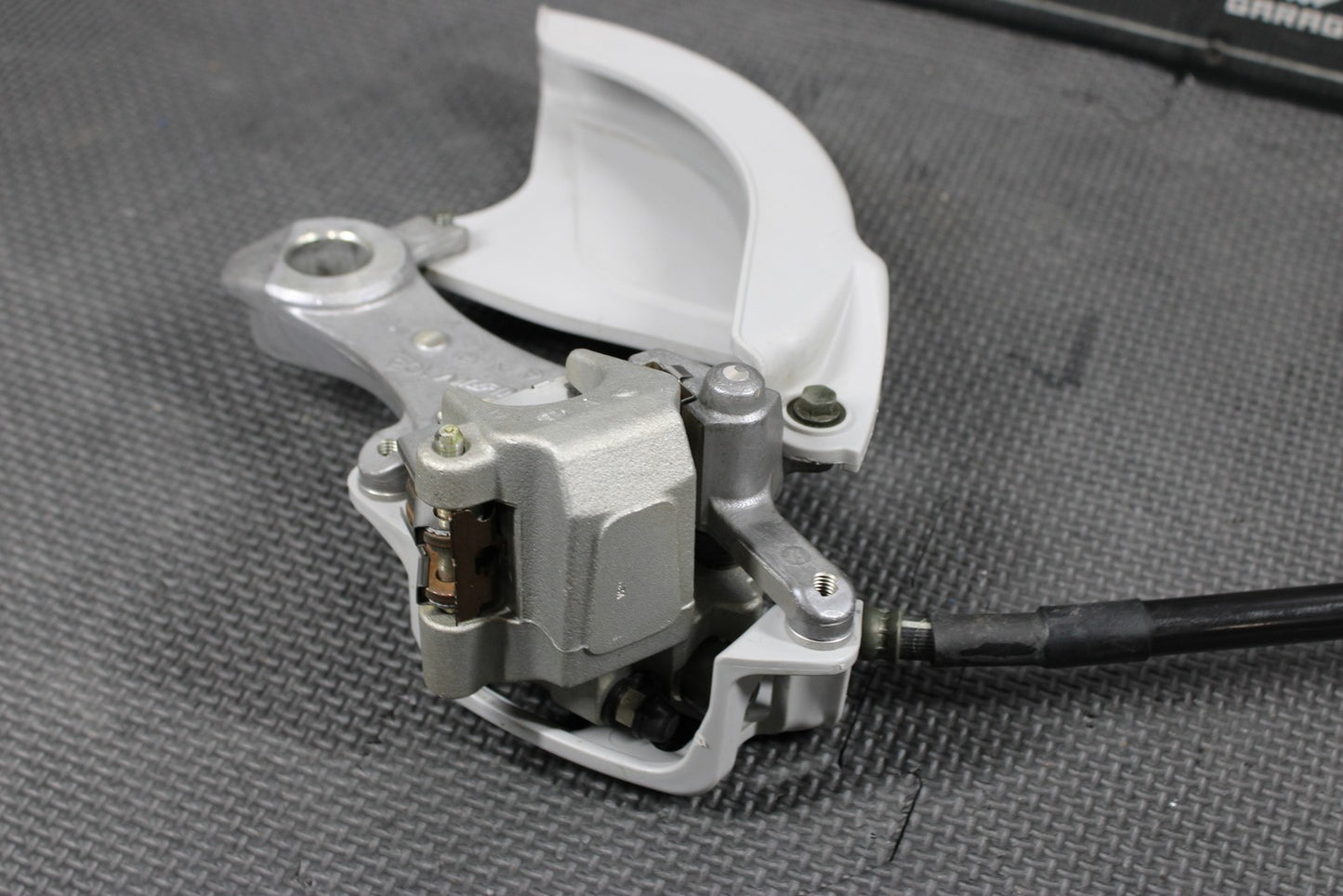 2005 YAMAHA YZ450F OEM NISSIN REAR BACK BRAKE CALIPER MASTER CYLINDER LEVER MINT - hggarage