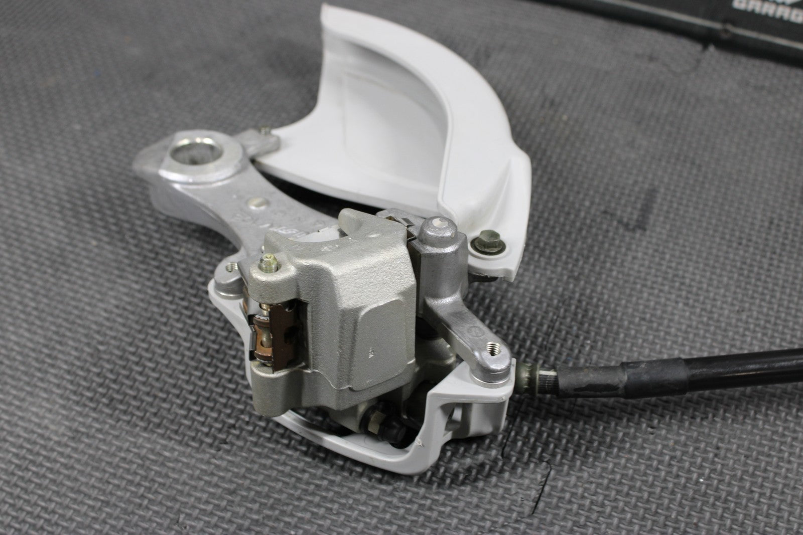 2005 YAMAHA YZ450F OEM NISSIN REAR BACK BRAKE CALIPER MASTER CYLINDER LEVER MINT - hggarage