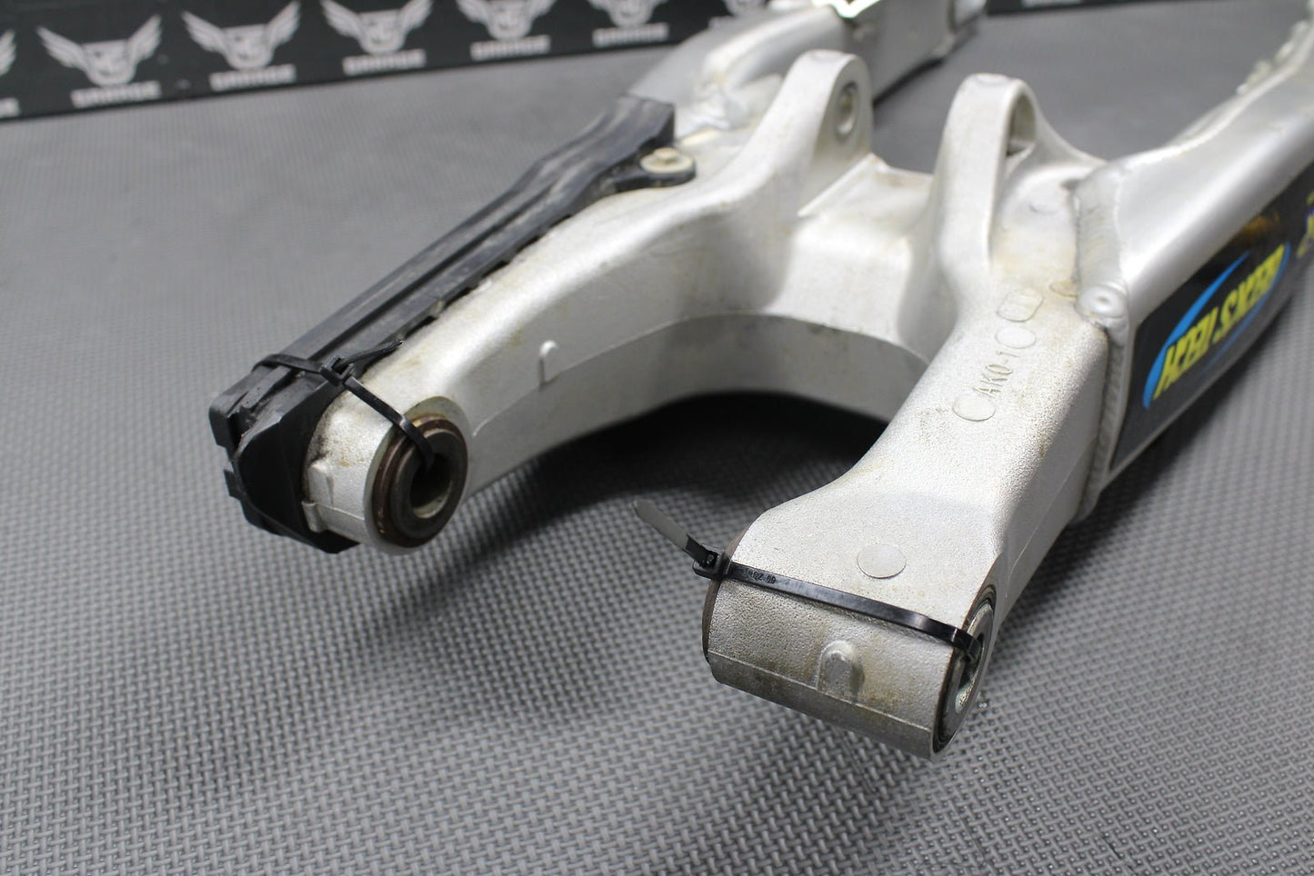 2018 18 - 20 SUZUKI RMZ450 OEM SWINGARM SWING ARM REAR SUSPENSION 61000 - 37K01 NICE - hggarage