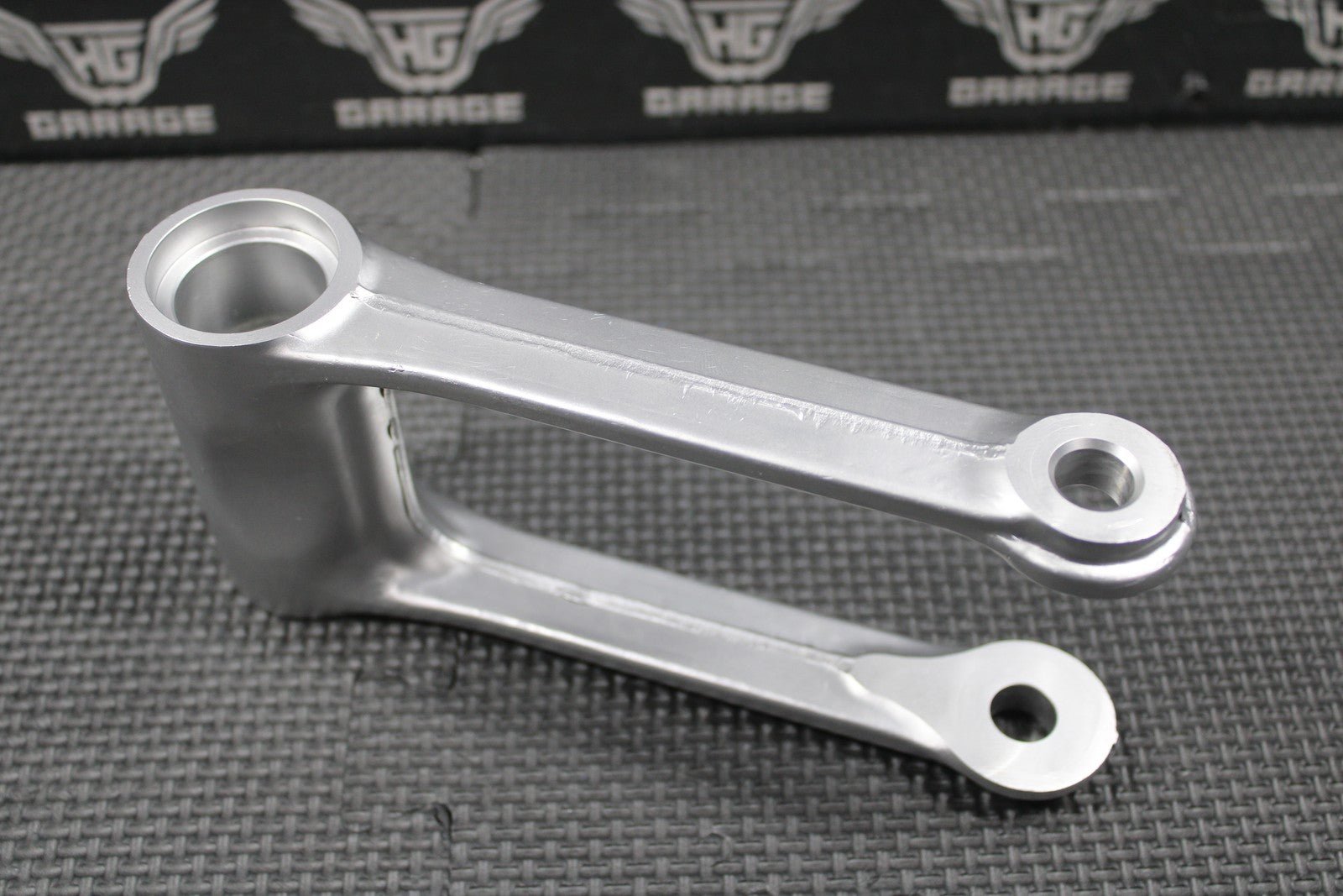 2001 95 - 01 HONDA CR500R OEM REAR SHOCK SWINGARM LINKAGE ROD 52475 - MAC - 680 MINT! - hggarage