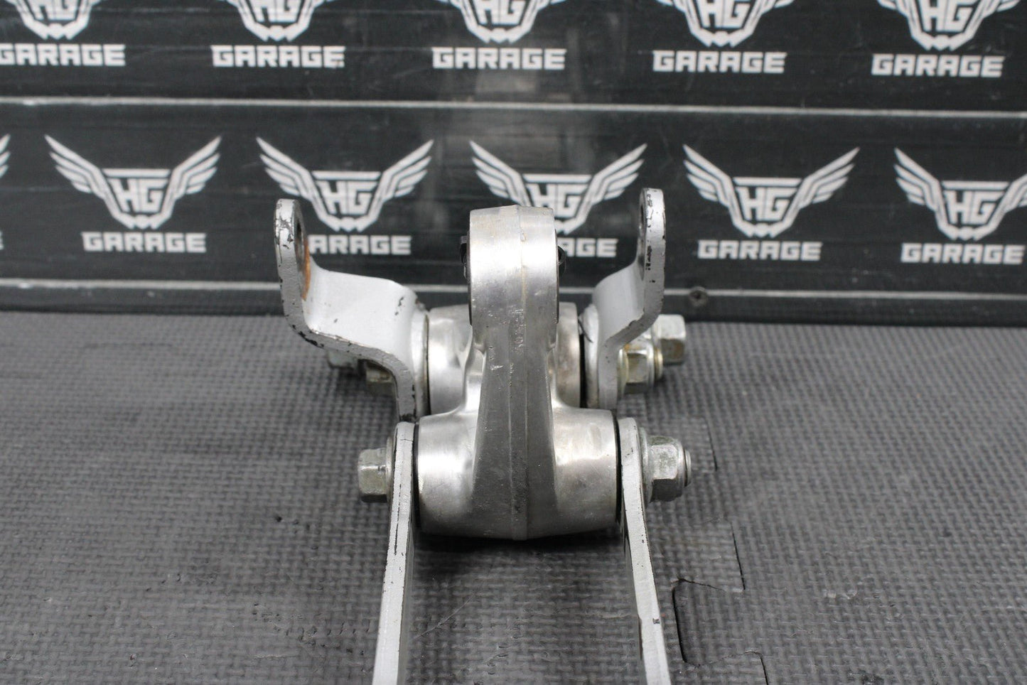 2014 KAWASAKI KX100 OEM REAR SHOCK LINKAGE RELAY ARM DOGBONE ASSEMBLY - hggarage