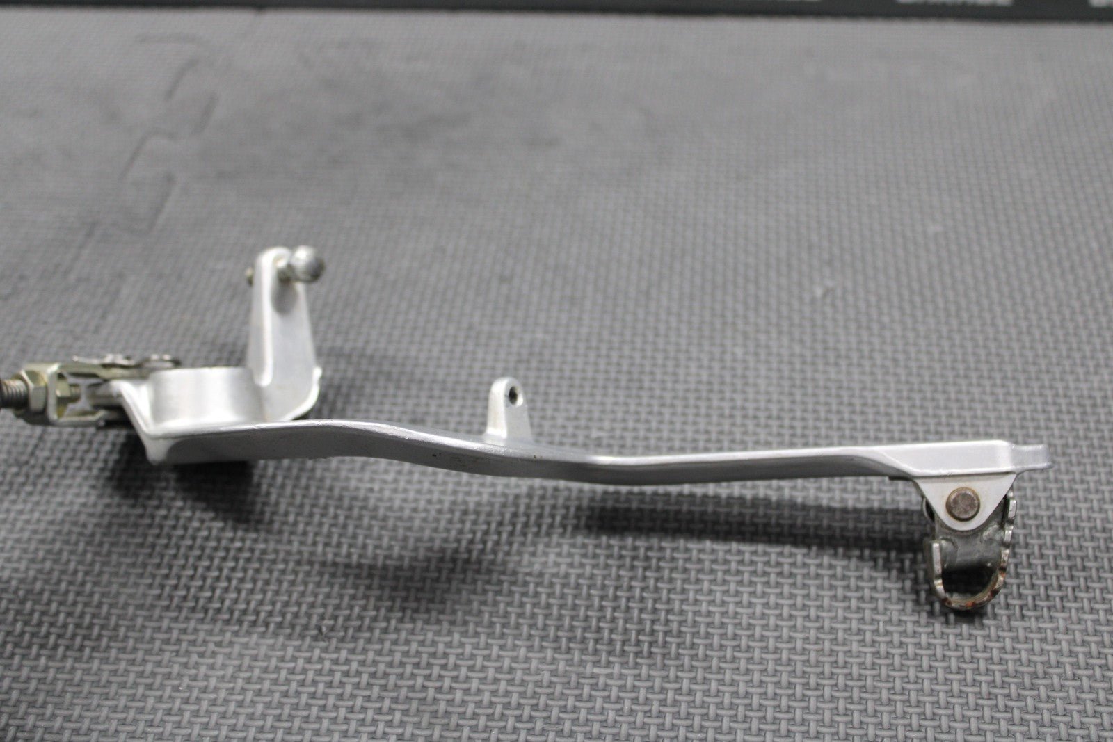 2003 KAWASAKI KLX400SR OEM REAR BACK BRAKE MASTER CYLINDER W RESERVOIR & PEDAL - hggarage