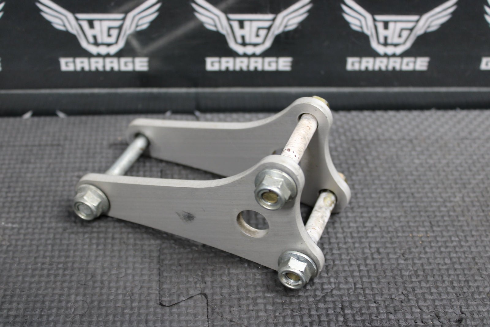 2004 SUZUKI DRZ250 OEM ENGINE MOTOR MOUNT STAY BRACKETS 41921 - 13E01 - hggarage