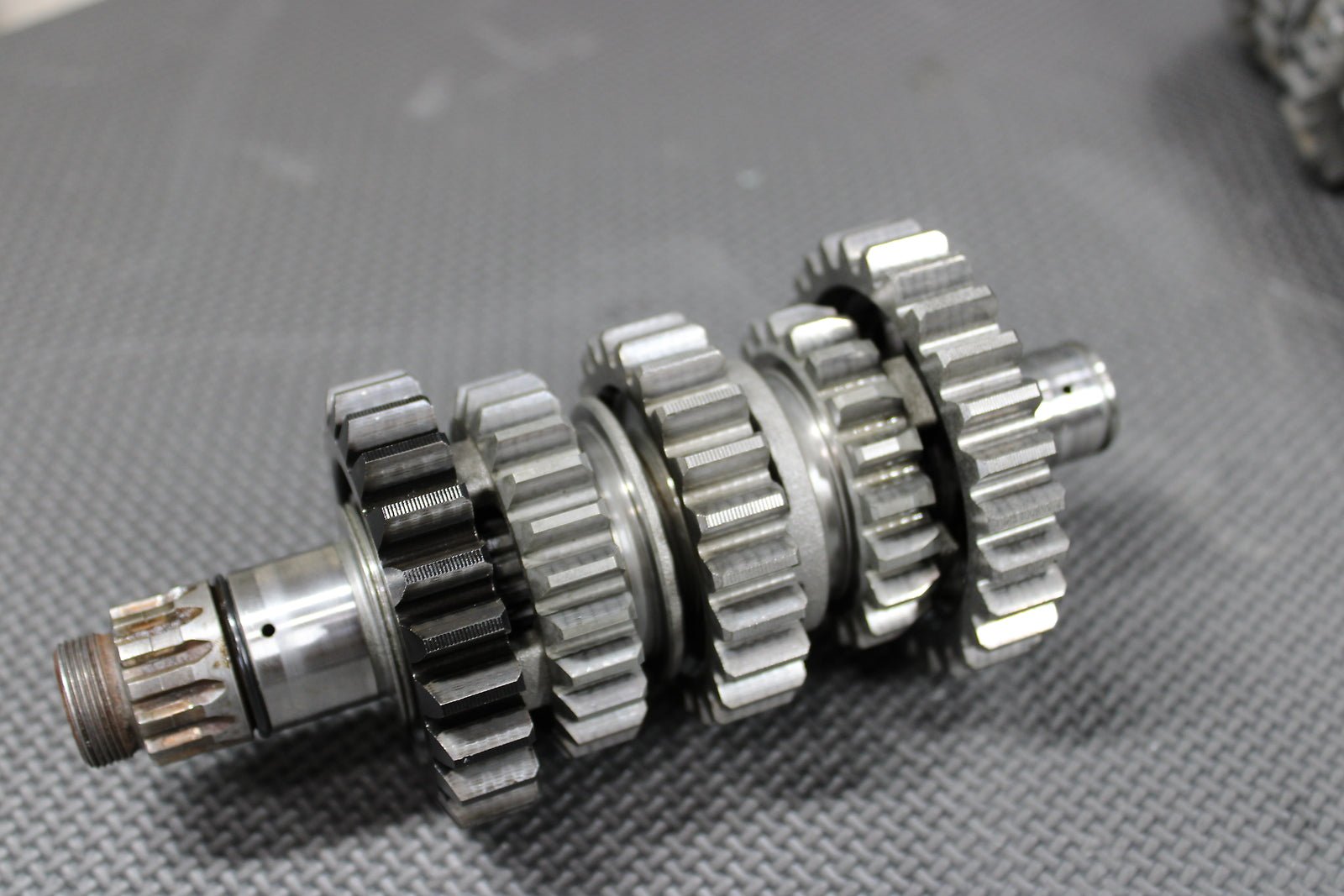 2009 YAMAHA YZ450F OEM ENGINE TRANSMISSION TRANNY ASSEMBLY GEARS - hggarage