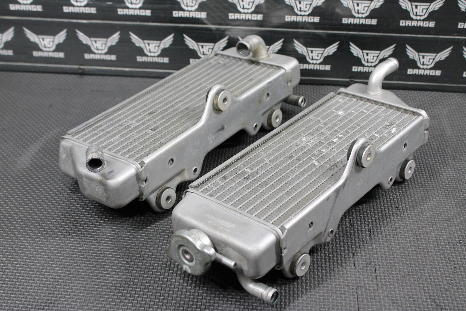 2005 YAMAHA 03 - 05 YZ450F OEM LEFT RIGHT ENGINE COOLING COOLER RADIATORS MINT! - hggarage