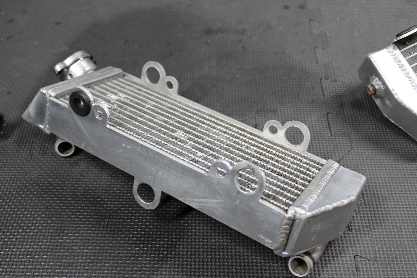 2006 KTM 85 SX GPI OVERSIZED ENGINE MOTOR COOLING COOLER RADIATOR 47035007100 - hggarage