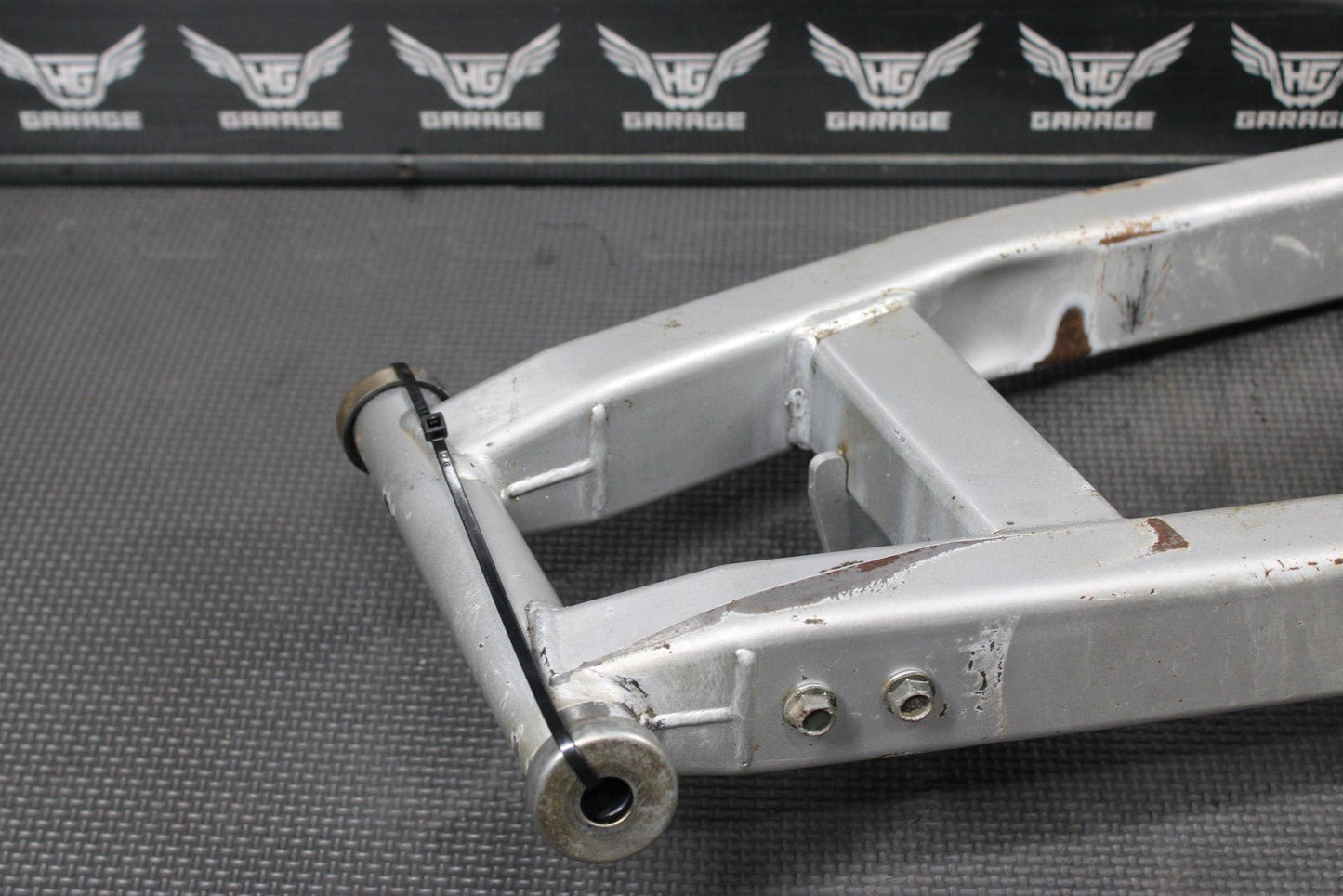 2000 YAMAHA 00 - 04 TTR125L OEM BIGWHEEL SWINGARM SWING ARM SUSPENSION - hggarage
