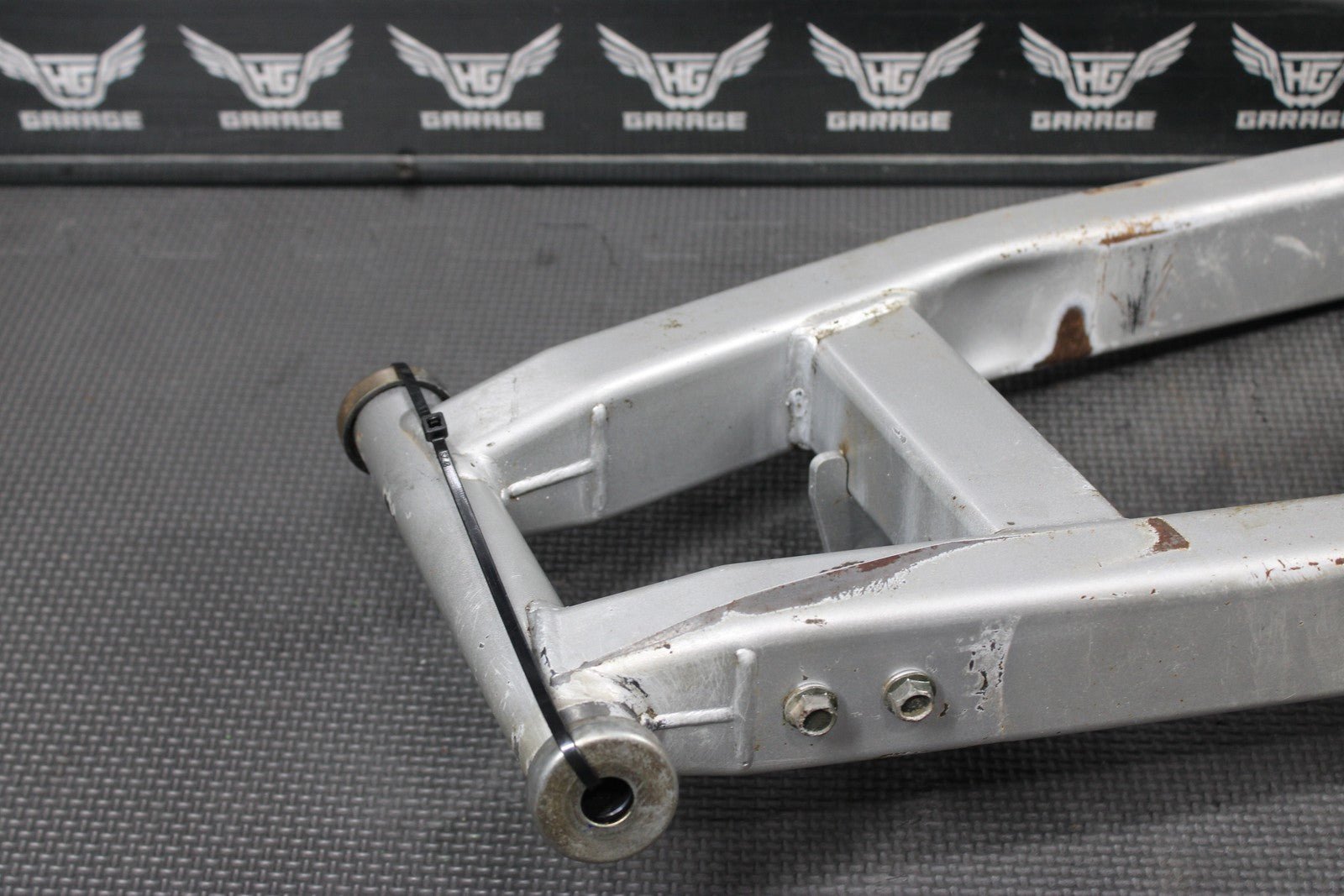 2000 YAMAHA 00 - 04 TTR125L OEM BIGWHEEL SWINGARM SWING ARM SUSPENSION - hggarage