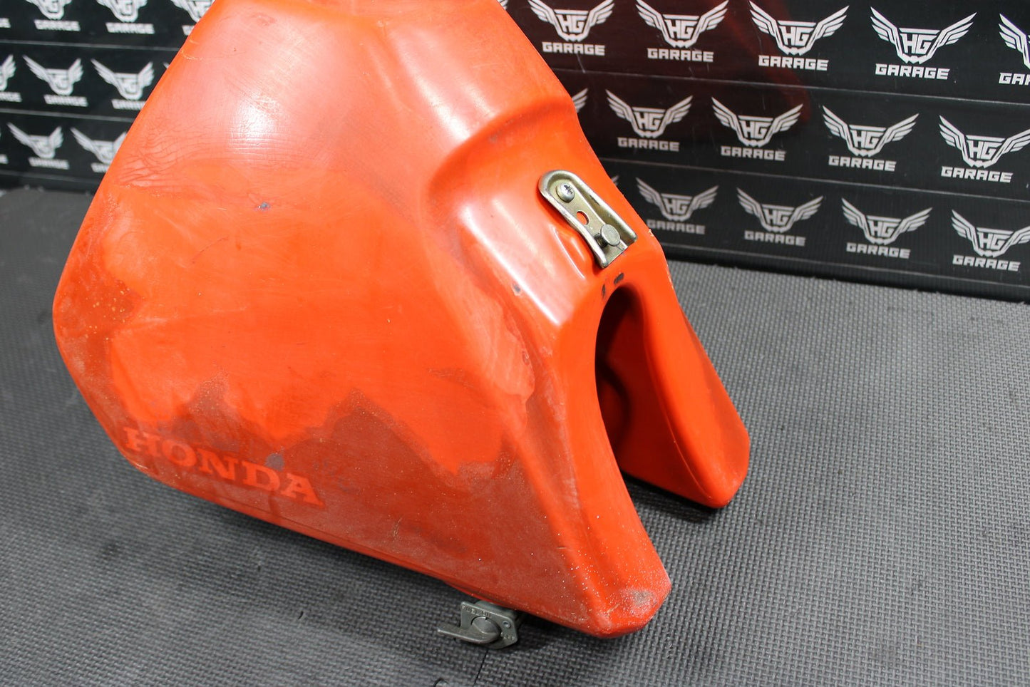1986 HONDA XR250R OEM GAS FUEL TANK CELL PETROL RESERVOIR 17520 - KT1 - 670ZA - hggarage