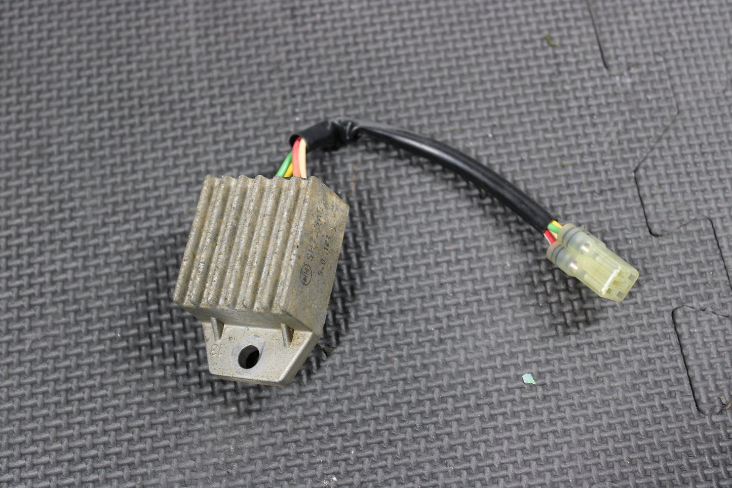 2006 HONDA CRF450X 05 - 09 / 12 - 17 OEM RECTIFIER VOLTAGE REGULATOR 31600 - MEY - 671 - hggarage