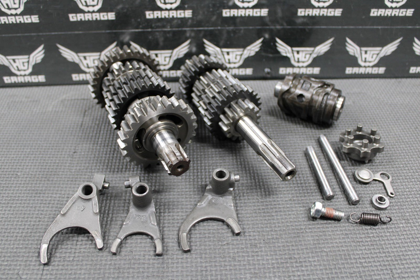 1991 KAWASAKI KX125 OEM TRANSMISSION TRANNY GEARBOX GEARS SHIFT FORKS NICE!! - hggarage