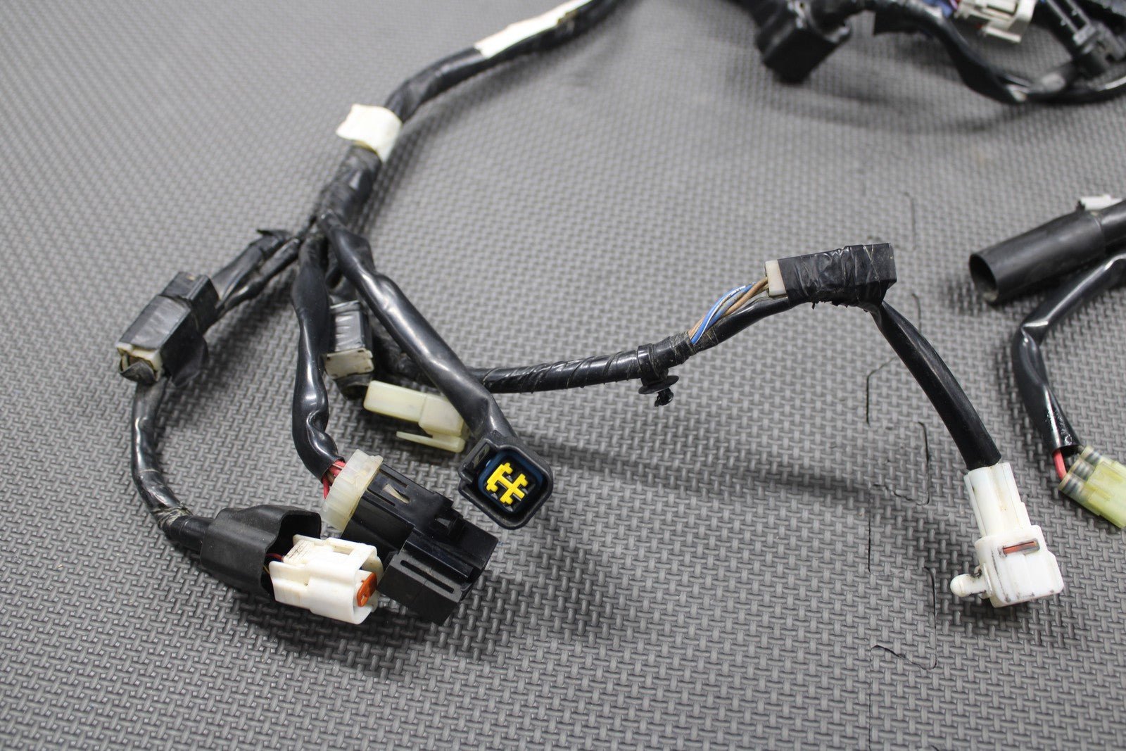 2019 2020 YAMAHA YZ250F OEM MAIN CHASSIS WIRING HARNESS WIRE LOOM B7B - 82590 - 10 - 0 - hggarage