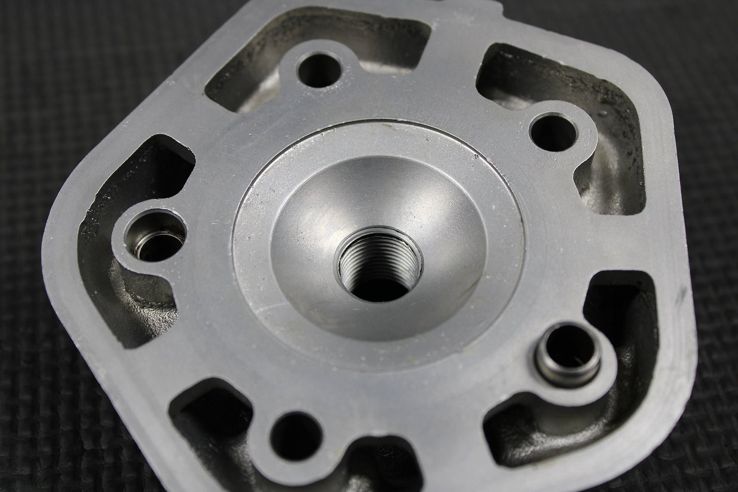 2005 03 - 08 KTM 65 SX OEM ENGINE MOTOR CYLINDER HEAD COVER CAP DOME 46030006700 - hggarage
