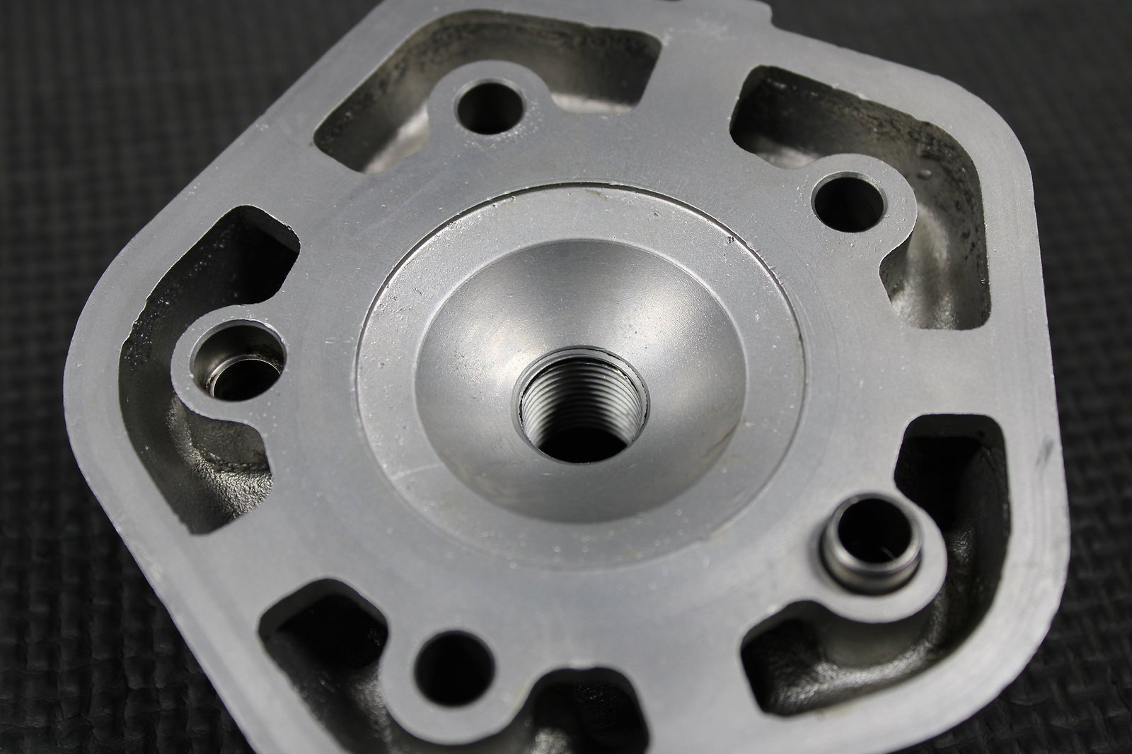 2005 03 - 08 KTM 65 SX OEM ENGINE MOTOR CYLINDER HEAD COVER CAP DOME 46030006700 - hggarage
