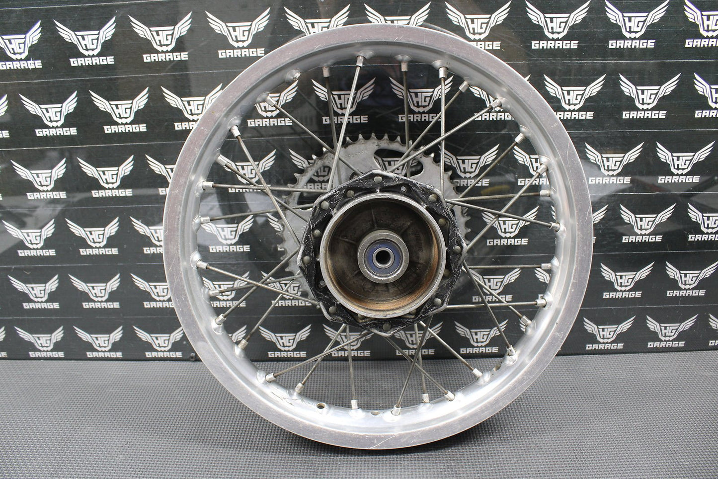 1984 1985 KAWASAKI KX80 OEM REAR BACK WHEEL RIM HUB 14 X 1.60 41034 - 1169 - hggarage
