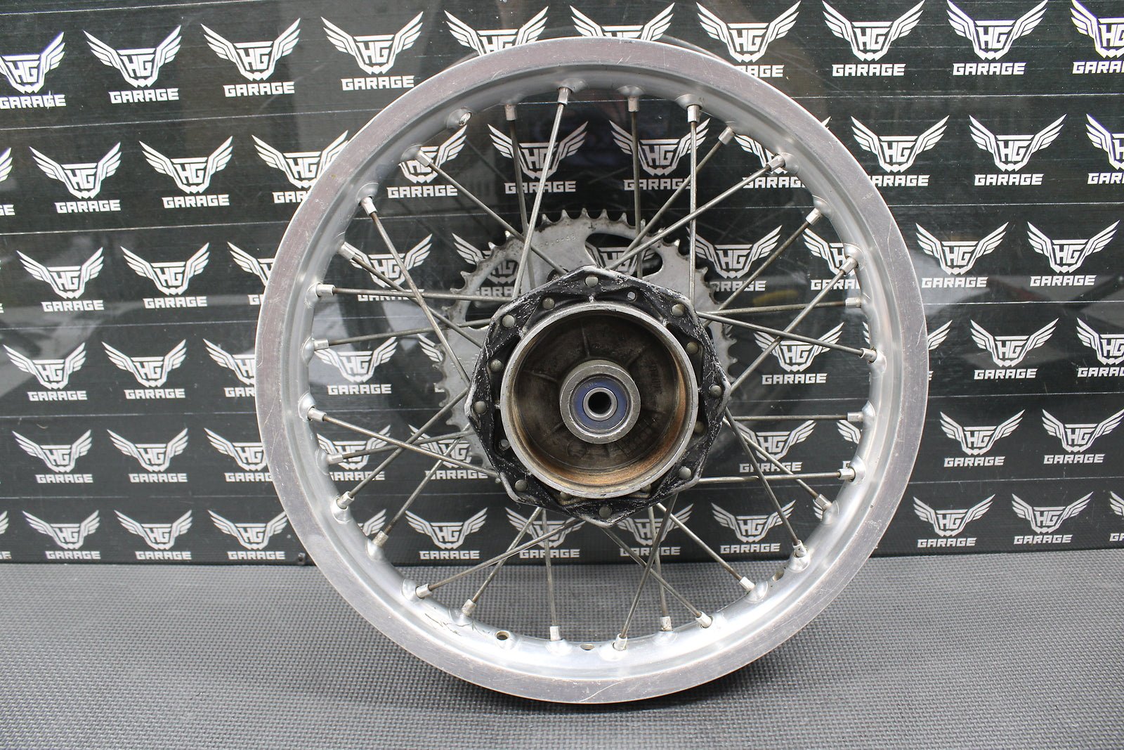 1984 1985 KAWASAKI KX80 OEM REAR BACK WHEEL RIM HUB 14 X 1.60 41034 - 1169 - hggarage