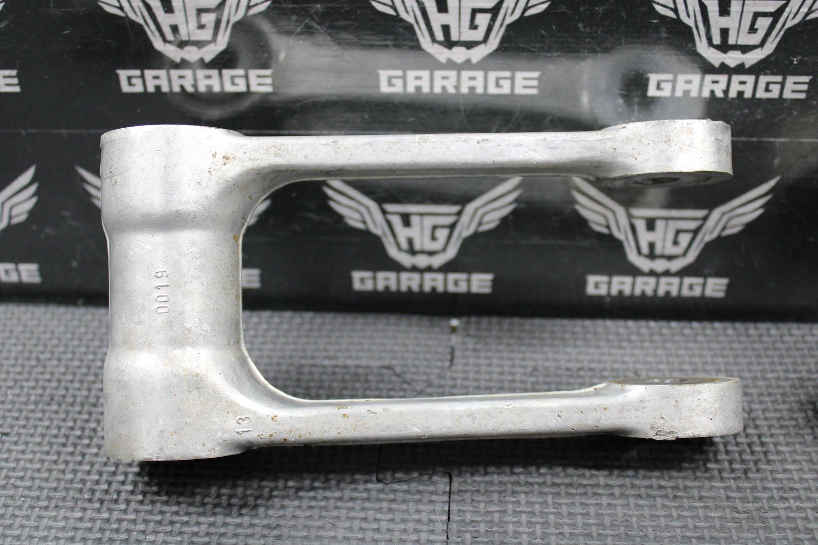 2007 06 - 08 KAWASAKI KX250F OEM REAR SHOCK SWINGARM LINKAGE DOGBONE 39007 - 0057 - hggarage