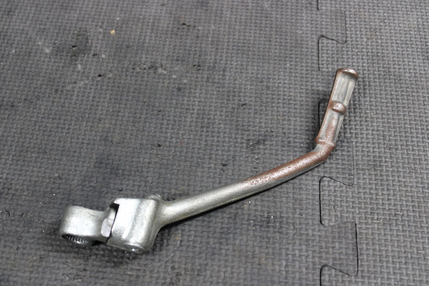 2000 KAWASAKI KX100 KX80 KX85 OEM KICKSTART KICK START PEDAL LEVER 13064-1188