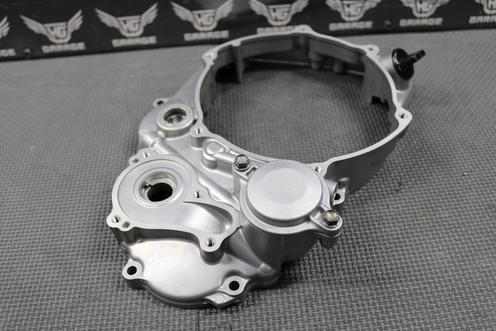 2020 YAMAHA YZ250F YZ250FX OEM RIGHT CASE INNER CLUTCH COVER B7B - 15431 - 00 - 00 - hggarage