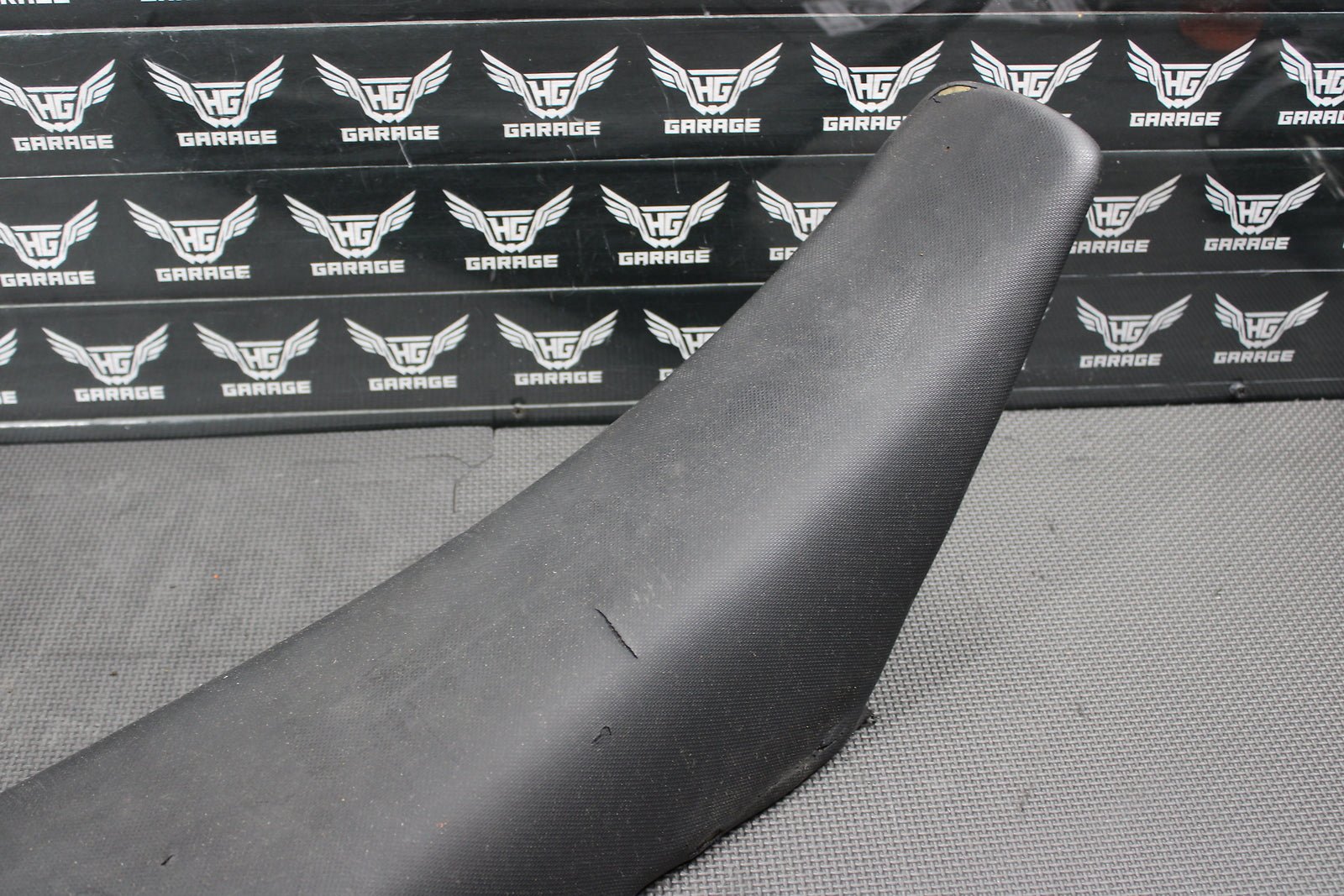 2006 KTM 2004 / 06 - 11 105 04 - 12 85 OEM SEAT SADDLE 47007040100 - hggarage