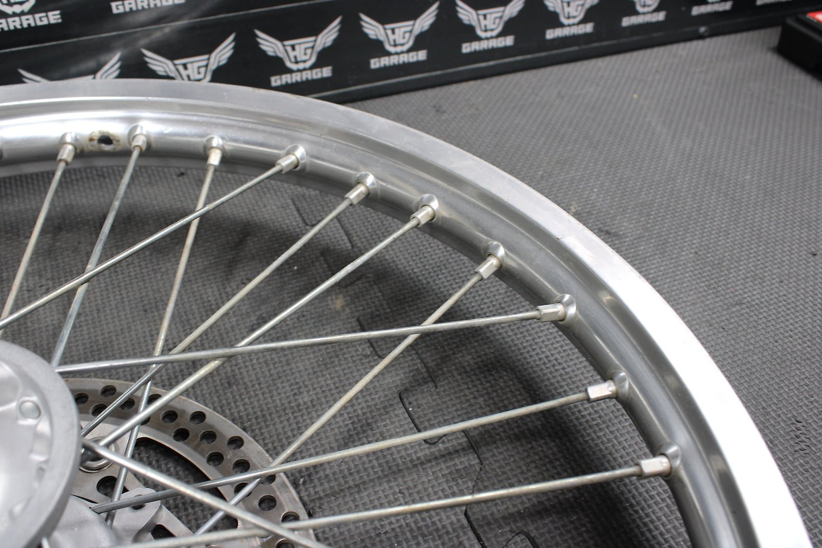 2005 Yamaha YZ125 YZ250 OEM Excel Front Wheel Rim Hub 5XC - W2519 - L0 - 00 - hggarage