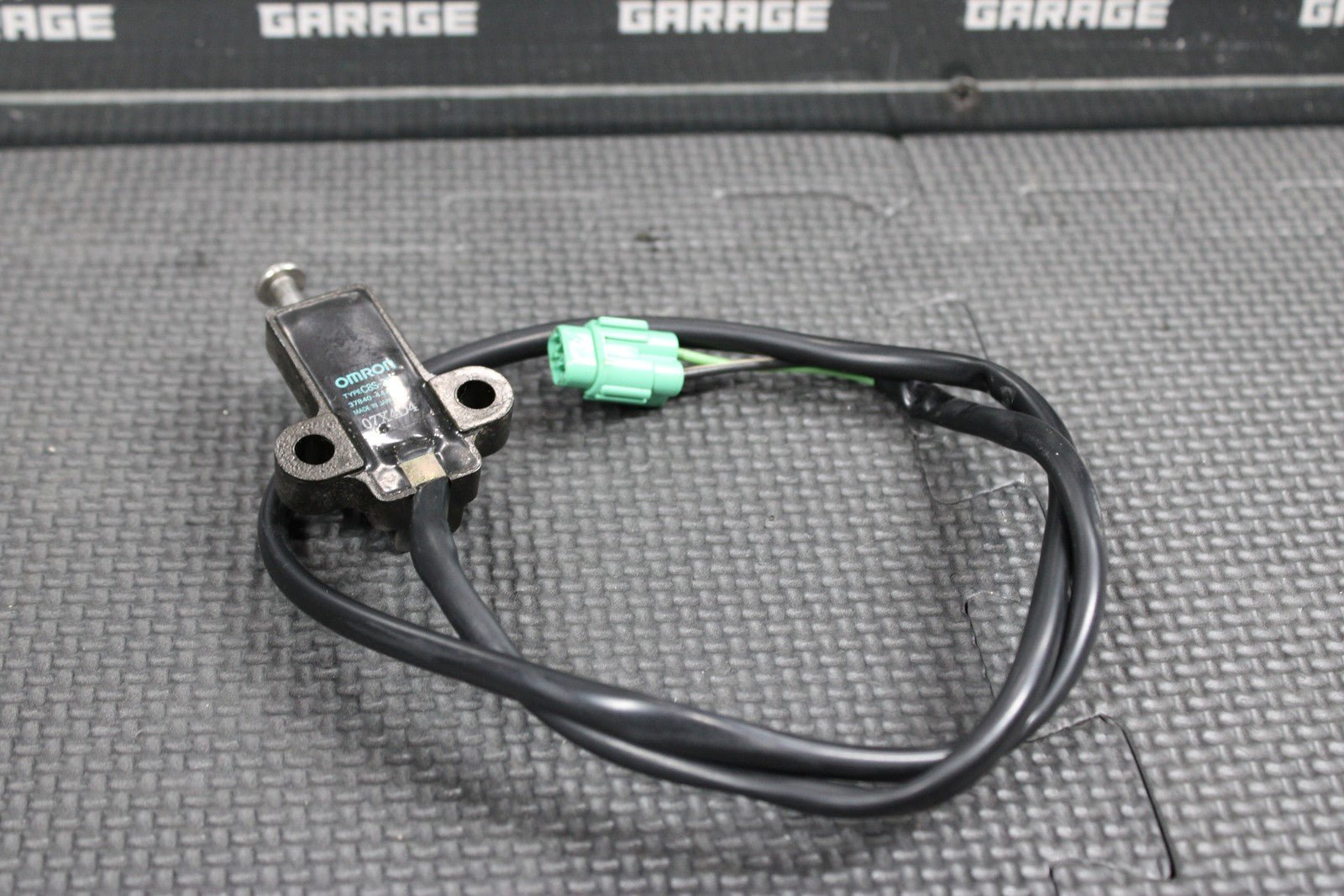 2005 SUZUKI DR200SE OEM KICKSTAND SIDE KICK STAND SENSOR 37840 - 44X52 - hggarage