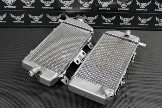 2009 YAMAHA YZ450F OEM ENGINE MOTOR COOLING COOLER RADIATOR MINT! 2S2-1240A-70-0