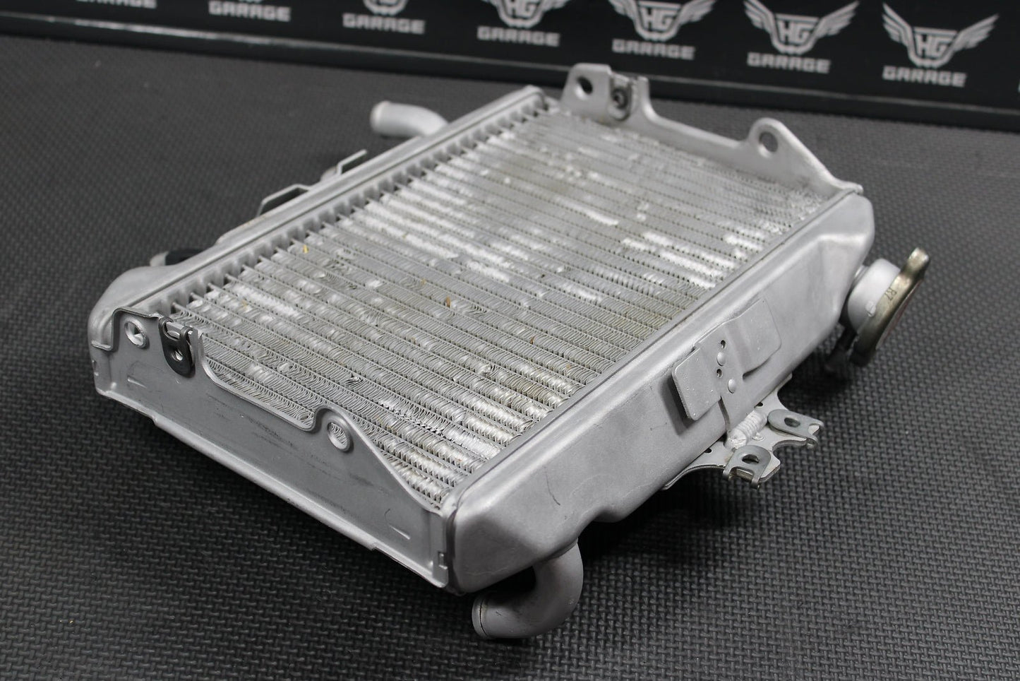1999 Honda CR125R OEM Engine Motor Cooling Cooler Radiator 19100 - KZ4 - J10 - hggarage