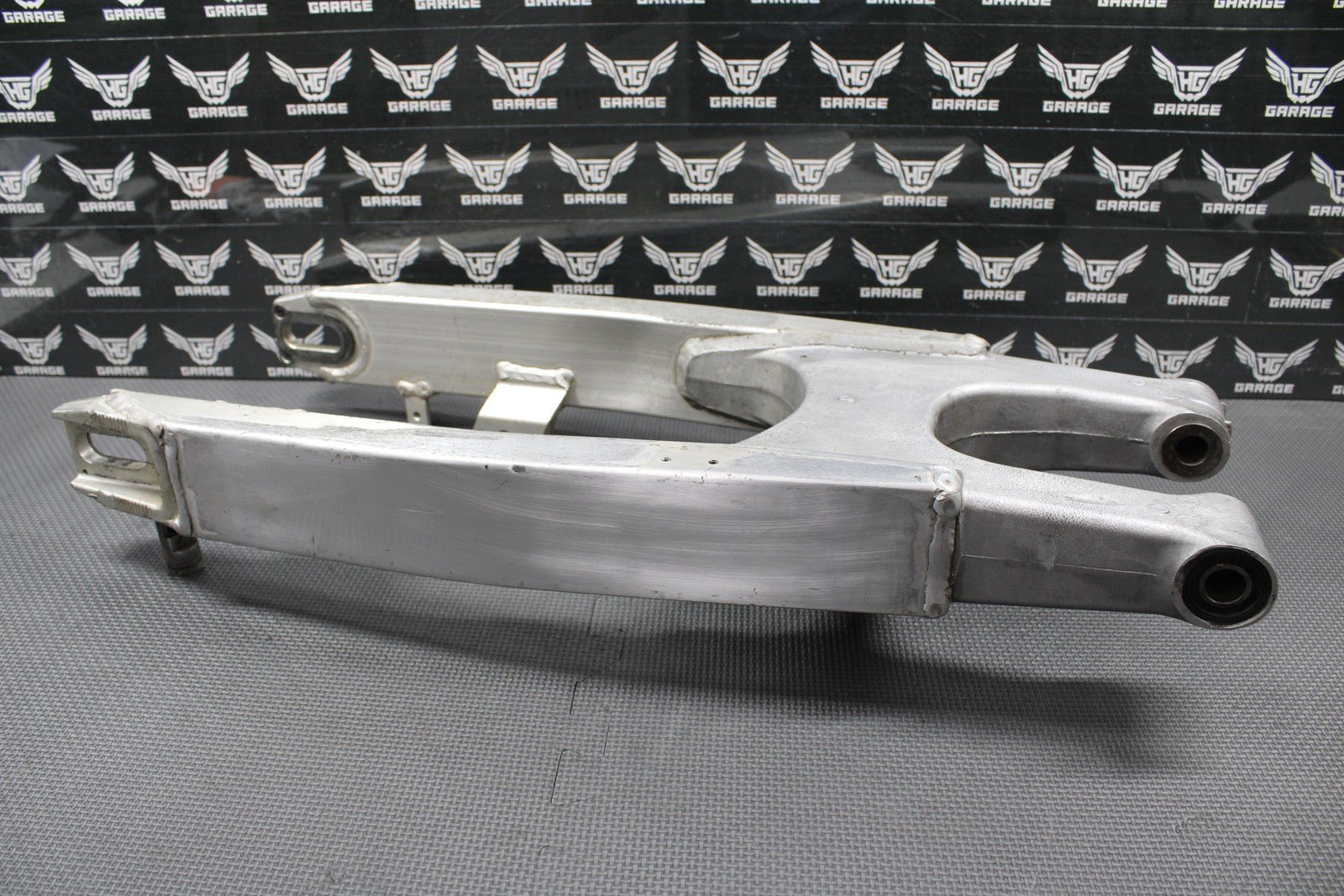 1999 SUZUKI RM125 RM250 MODEL X OEM SWINGARM SWING ARM SUSPENSION 61000 - 37E10 - hggarage