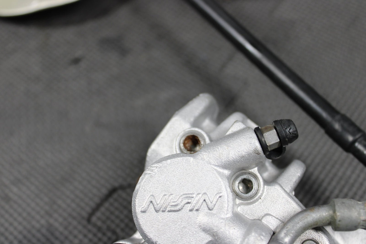 1998 YAMAHA YZ400F OEM NISSIN REAR BACK BRAKE CALIPER MASTER CYLINDER LEVER - hggarage