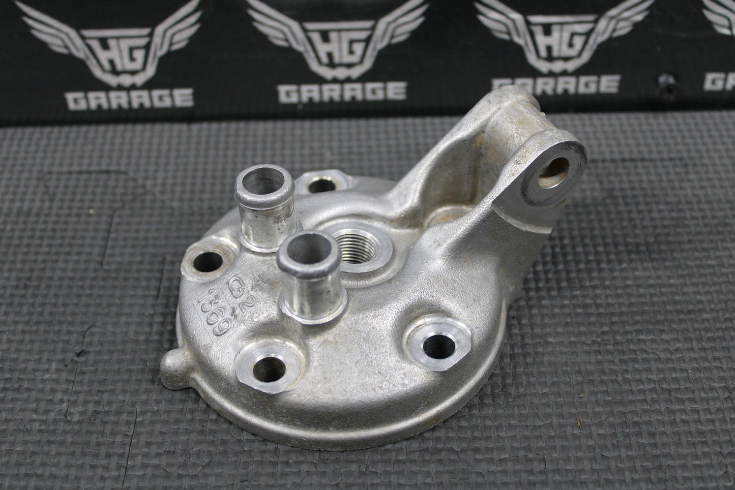 1992 KAWASAKI KX125 OEM ENGINE MOTOR CYLINDER HEAD COVER DOME 11001 - 1369 NICE! - hggarage