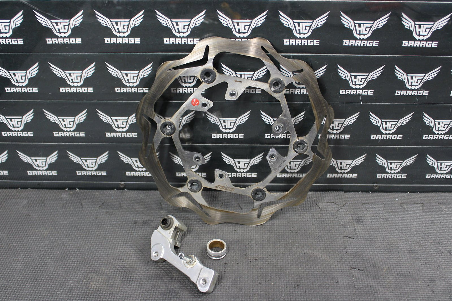 2013 HONDA CRF450R BRAKING OVERSIZED FRONT BRAKE DISC ROTOR BRACKET ASSEMBLY - hggarage