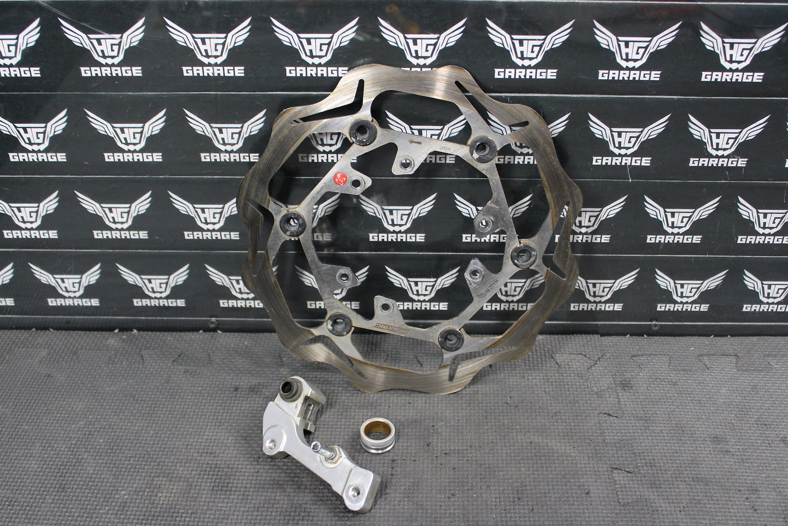 2013 HONDA CRF450R BRAKING OVERSIZED FRONT BRAKE DISC ROTOR BRACKET ASSEMBLY - hggarage