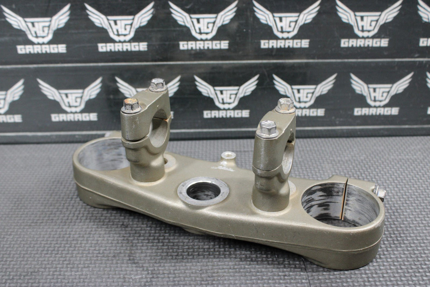 2009 YAMAHA YZ450F OEM FORKS UPPER TRIPLE TREE CLAMP 17D - 23435 - 01 - 00 - hggarage