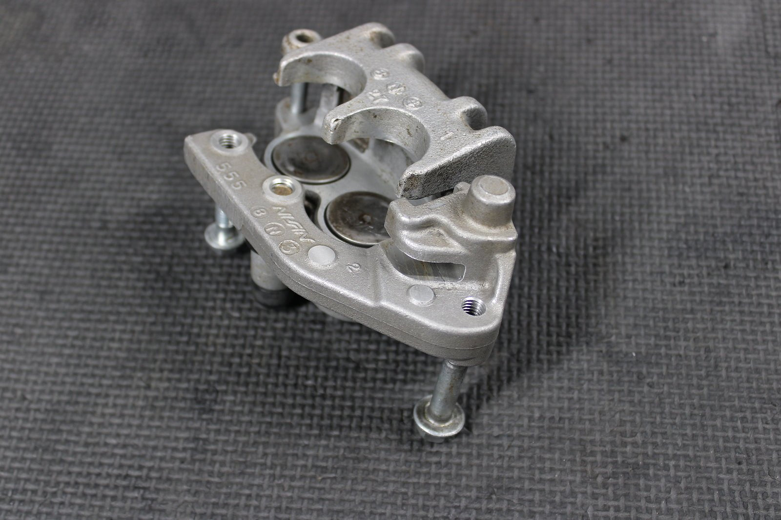 1999 SUZUKI RM250 OEM NISSIN FRONT BRAKE CALIPER 59300 - 36E63 - 999 - hggarage