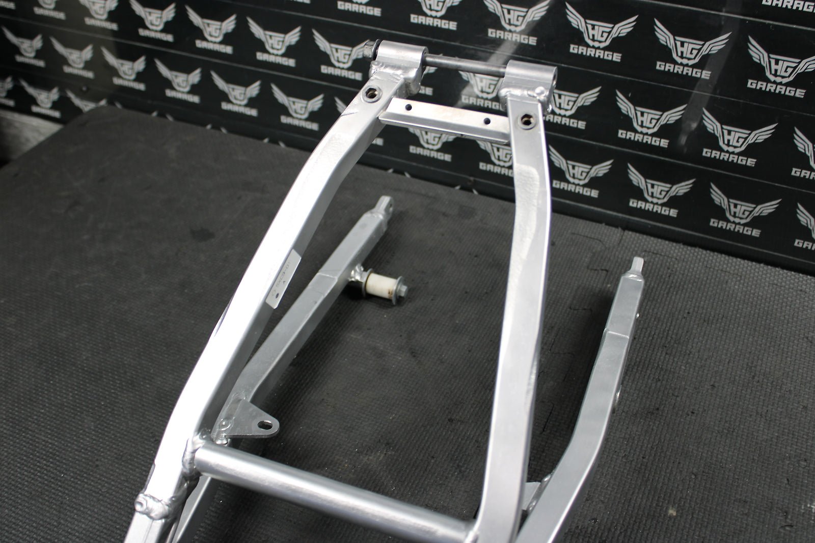 2006 Yamaha YZ250F YZ450F OEM Rear Back Sub Frame Subframe Rail 5XC - 21190 - 90 - 00 - hggarage