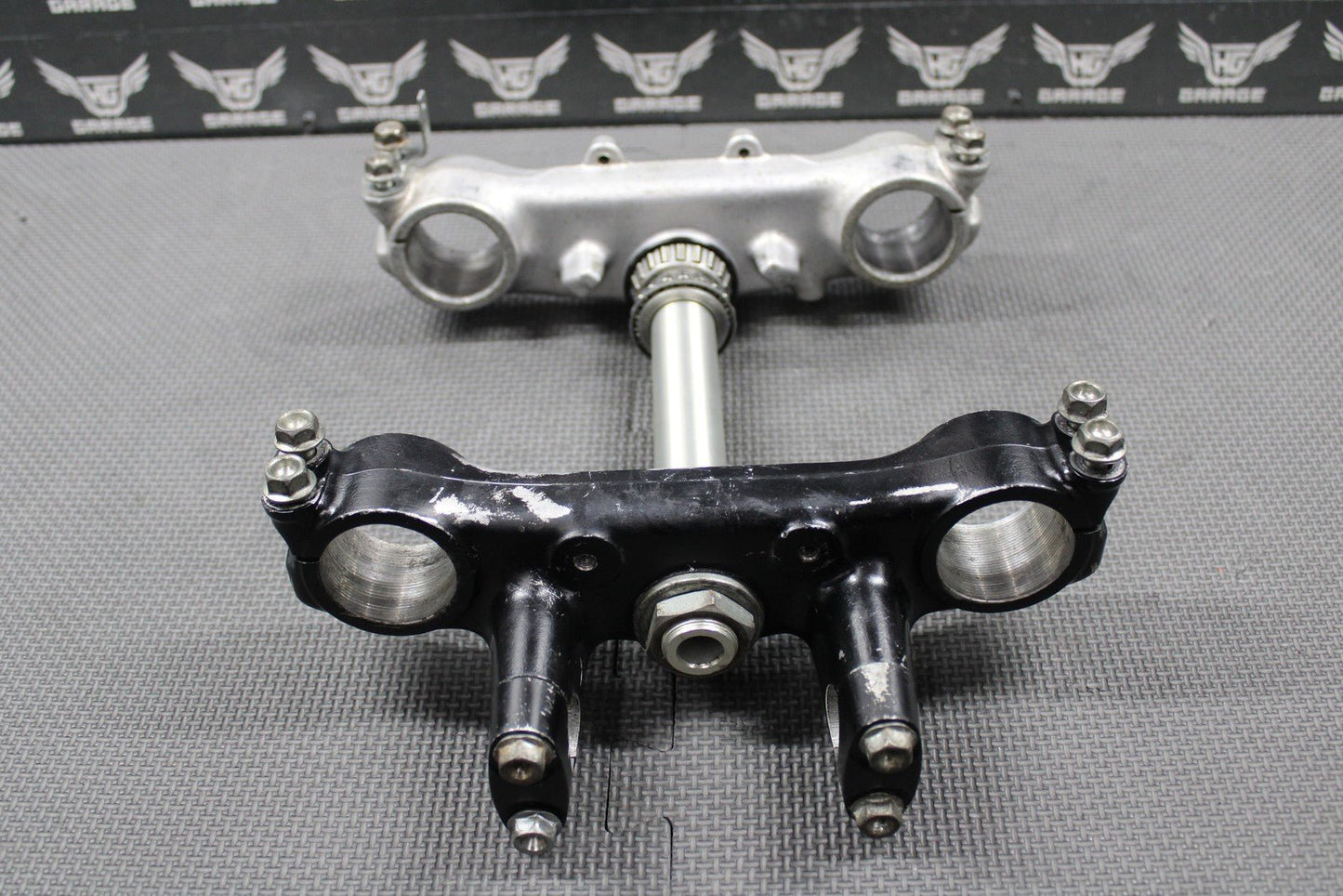 1989 87 - 95 HONDA XR250R OEM FRONT FORKS LOWER UPPER TRIPLE TREE STEM BAR CLAMP - hggarage