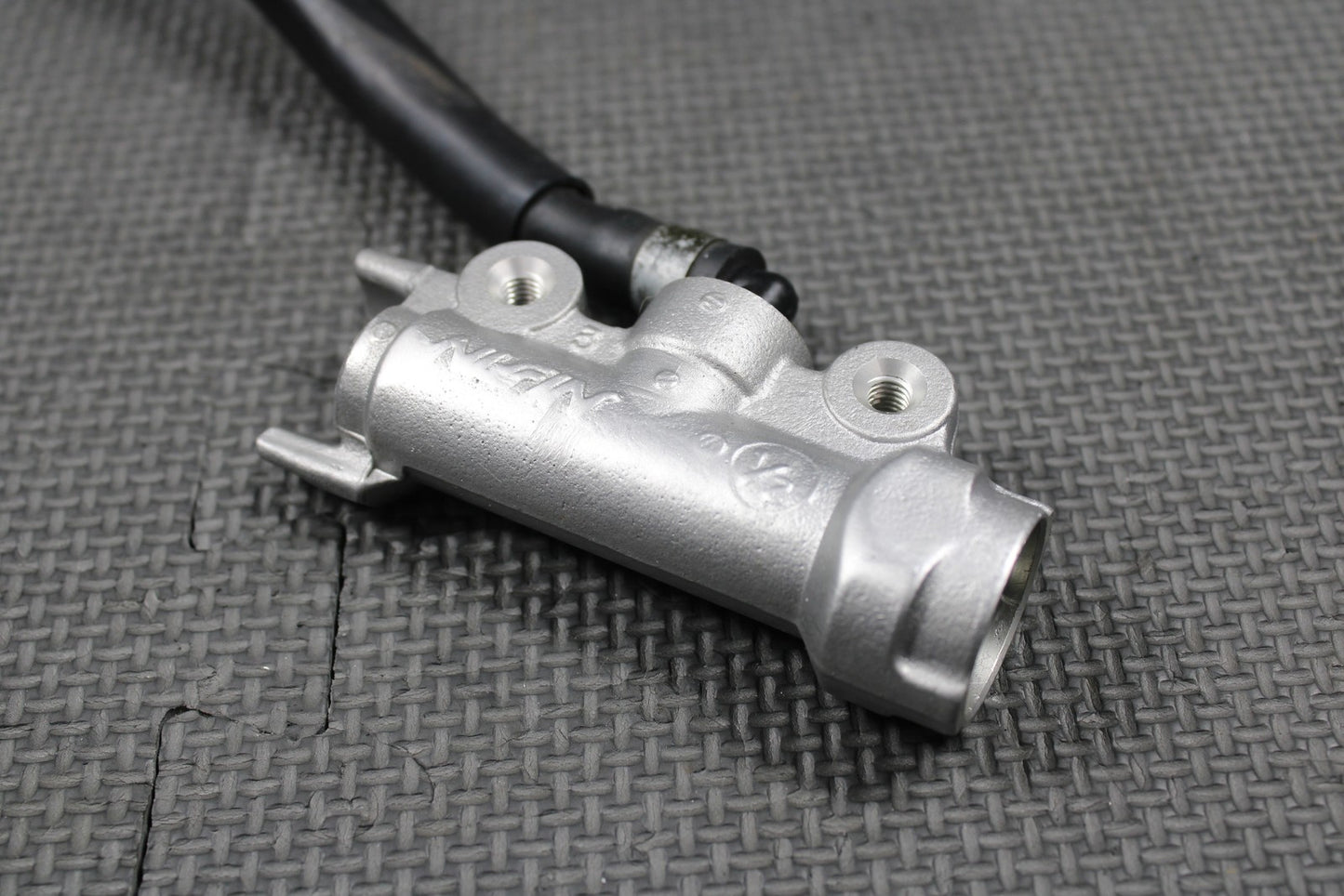 2001 HONDA 95 - 01 CR500R OEM REAR BACK BRAKE MASTER CYLINDER W RESERVOIR - hggarage