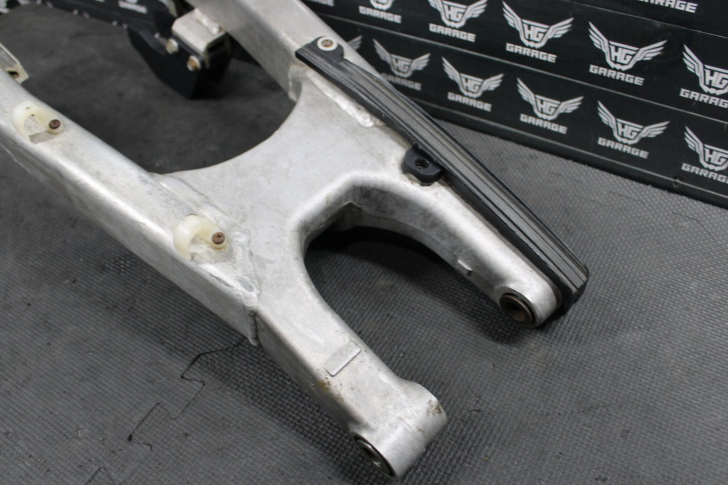 2007 KAWASAKI KLX450R KX450F OEM SWINGARM SWING ARM SUSPENSIION ASSEMBLY - hggarage